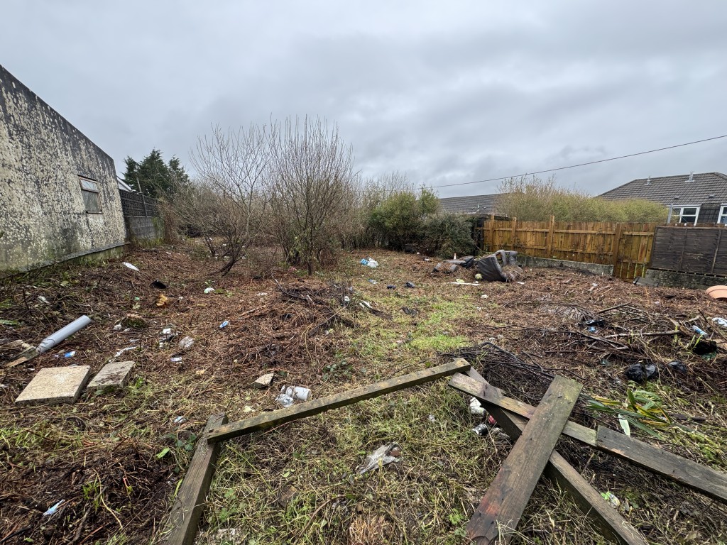 Lot: 47 - FREEHOLD LAND - View of land